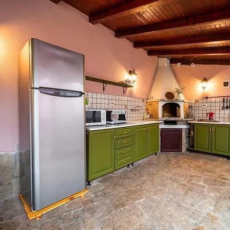 саша Pensión 3*