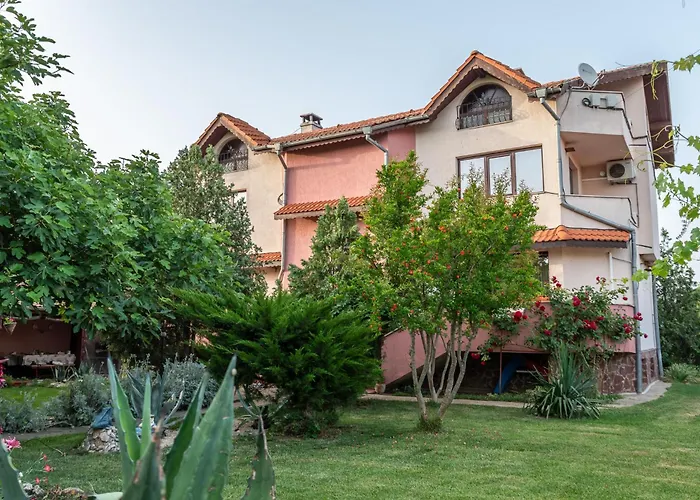 саша 3* Krapets (Dobrich)